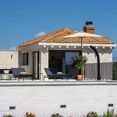 Casa Mola Villa *