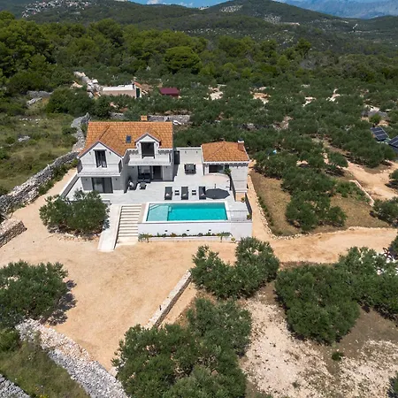Casa Mola Villa