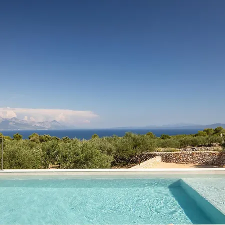 Casa Mola